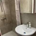Alex 33 * Larnaca