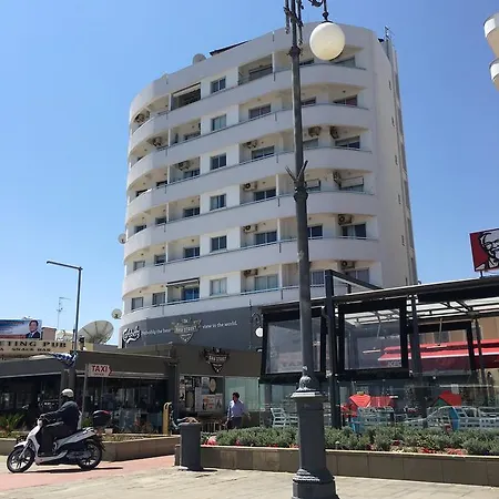 Apartment Alex 33 *