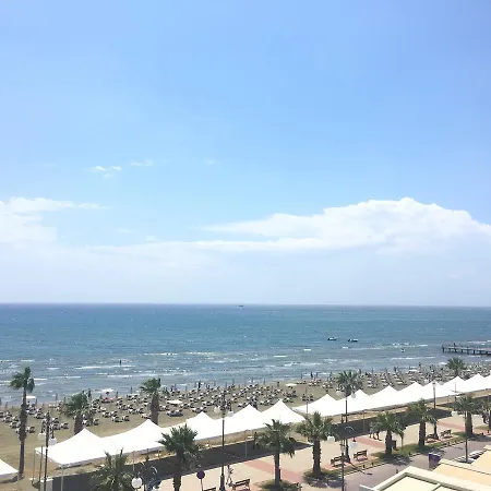 Alex 33 Larnaca