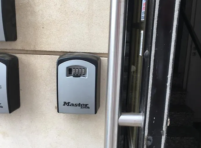 Alex 33 Apartment Larnaca